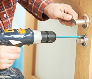 врезка замка