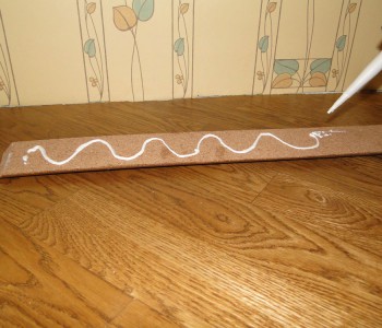 установка плинтусов